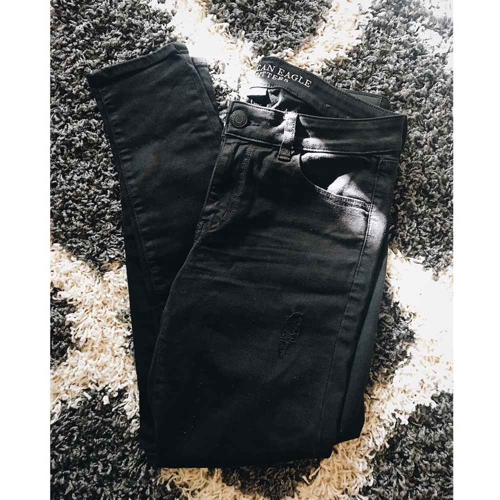 Distressed/Rip Style American Eagle Jeggings